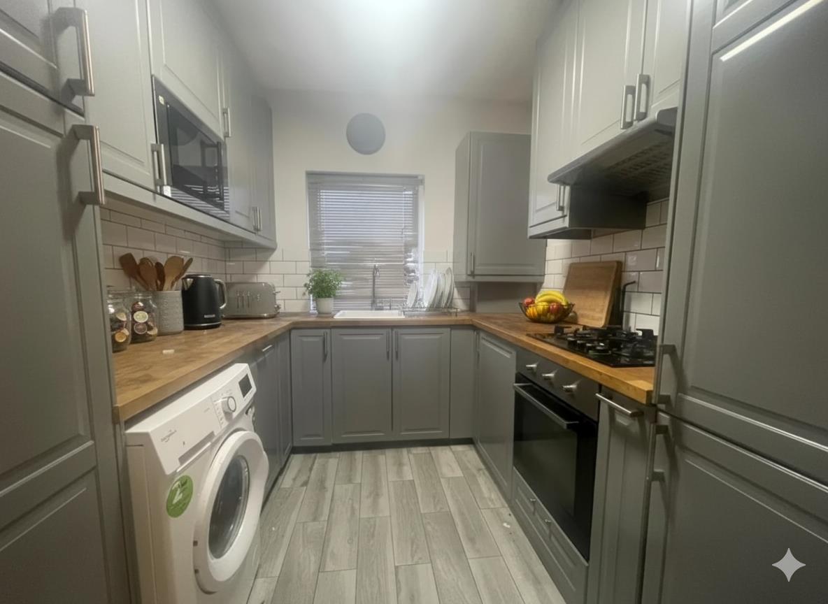 2 bed property in Watford Way, London